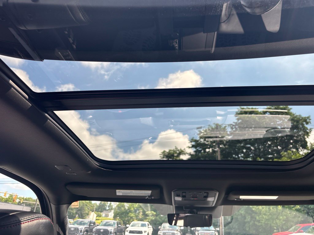 Used 2025 Toyota Sequoia TRD Pro AWD/4WD image 27