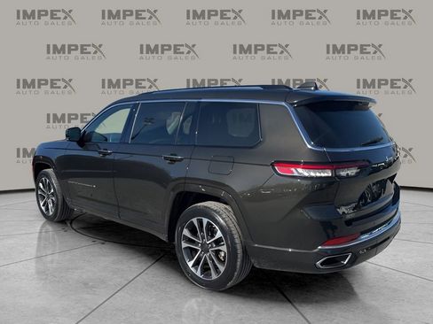 Used 2021 Jeep Grand Cherokee L Overland w/ Luxury Tech Group IV image 3