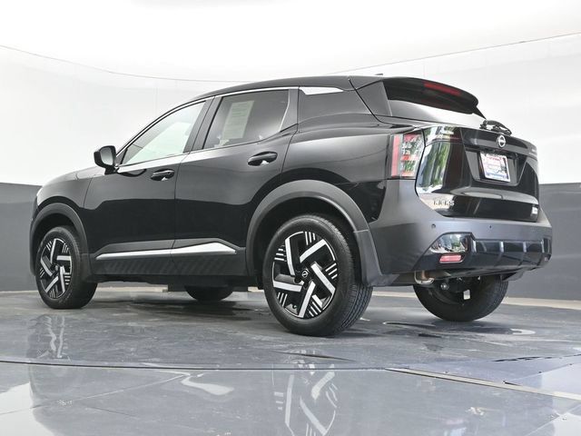 Used 2025 Nissan Kicks SV w/ Charging Package FWD image 22