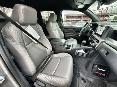 New 2026 Toyota Tacoma SR5 image 33