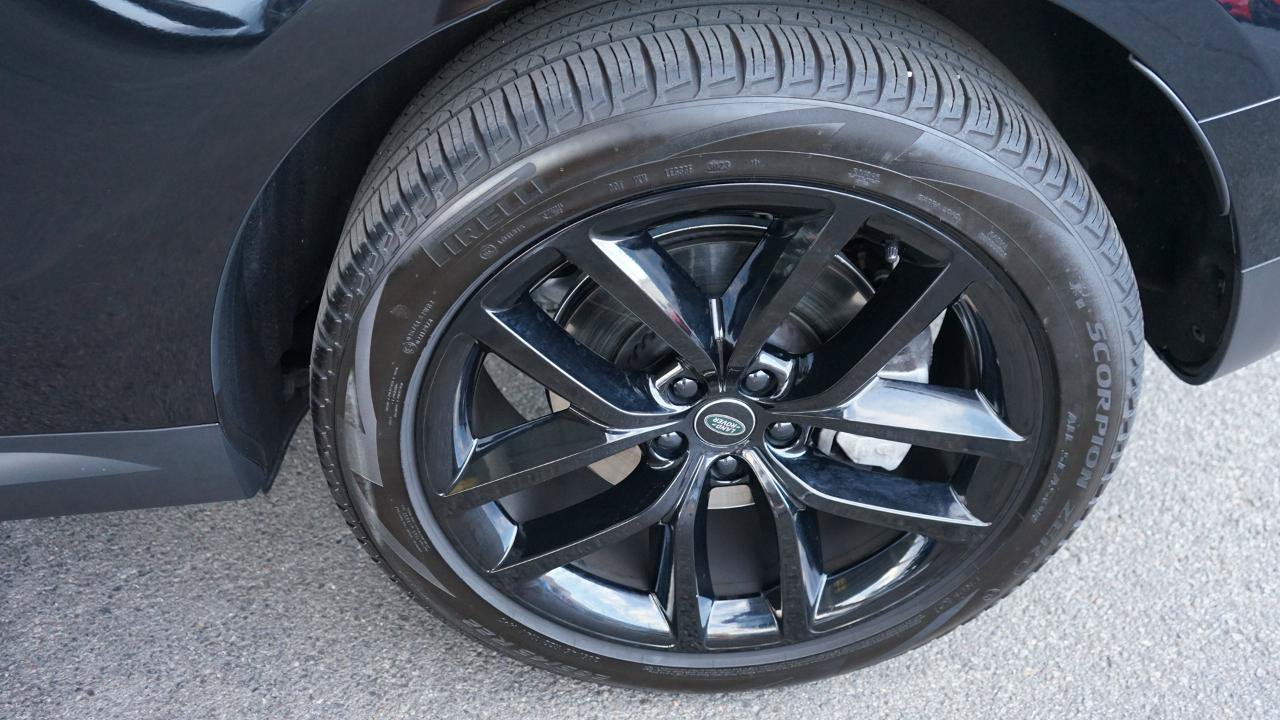Used 2024 Land Rover Range Rover Sport SE AWD/4WD image 28