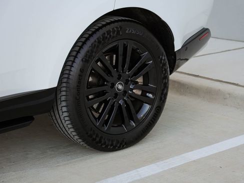 Used 2023 Land Rover Range Rover SE image 31