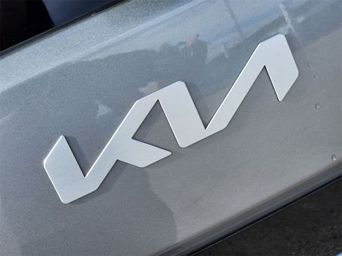 Used 2022 Kia Soul LX w/ Technology Package image 11