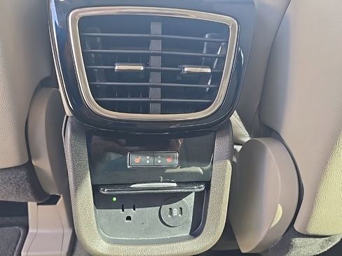 Used 2023 Lincoln Nautilus Reserve w/ Equipment Group 201A image 21