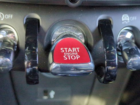 Used 2024 MINI Cooper S image 27