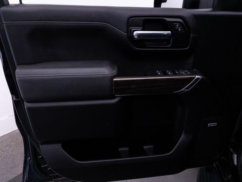 Used 2020 Chevrolet Silverado 1500 LT Trail Boss AWD/4WD image 21