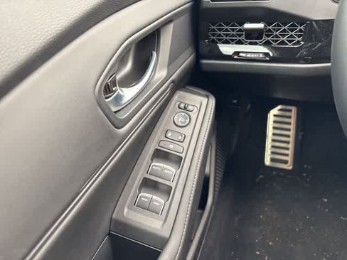 Used 2025 Honda Accord Sport image 22