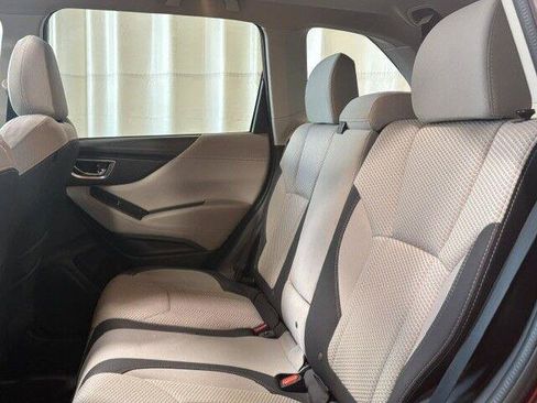 Used 2019 Subaru Forester Premium AWD/4WD image 19