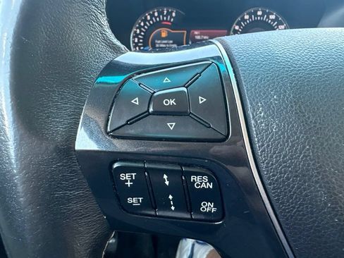 Used 2016 Ford Explorer Platinum AWD/4WD image 18