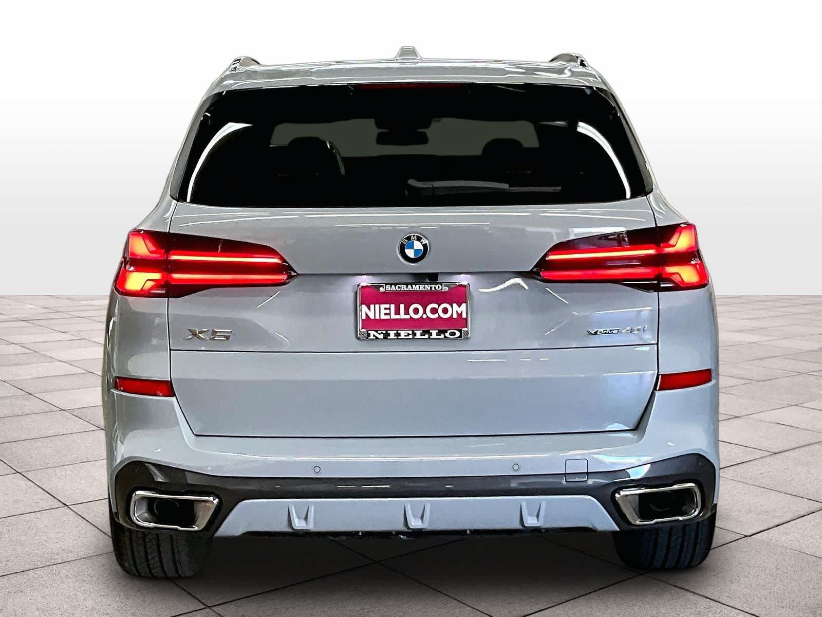 Used 2026 BMW X5 xDrive40i AWD/4WD image 8