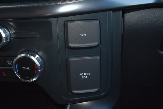 Used 2025 Ford F150 Raptor AWD/4WD image 40