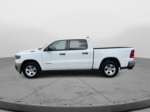 Used 2025 RAM 1500 Big Horn AWD/4WD image 6