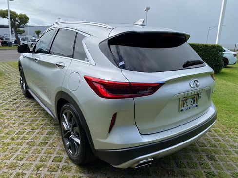 Used 2019 INFINITI QX50 Essential w/ Sensory Package FWD image 5