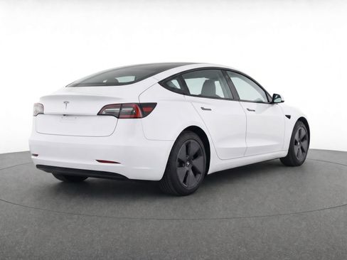 Used 2023 Tesla Model 3 Standard Range RWD image 3