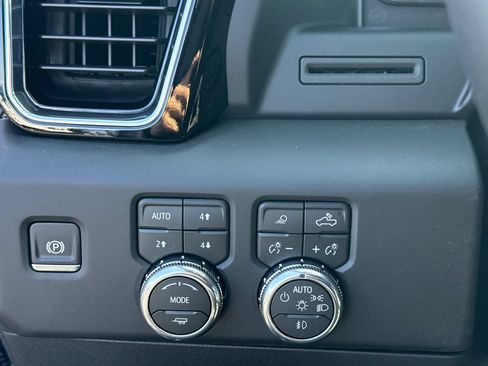 New 2026 GMC Sierra 1500 Denali AWD/4WD image 20
