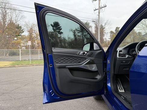 Used 2020 BMW X5 M Competition w/ Executive Package image 18