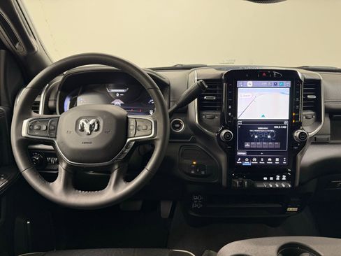 Used 2025 RAM 2500 Laramie AWD/4WD image 29