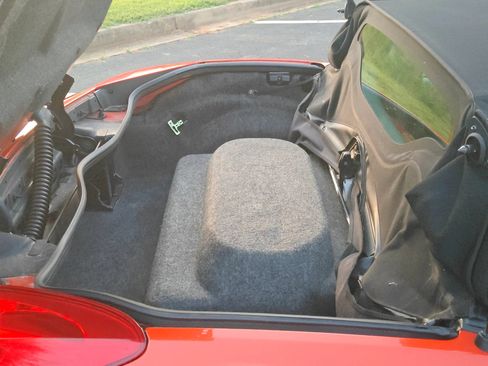 Used 2008 Pontiac Solstice Convertible w/ Convenience Package RWD image 15