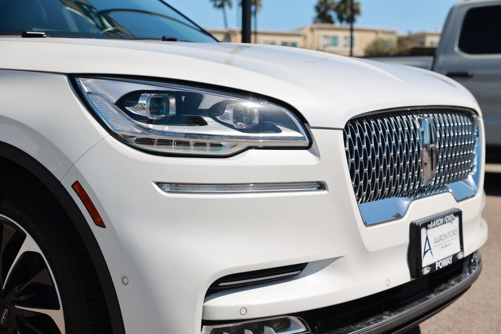 Used 2024 Lincoln Aviator Reserve w/ Equipment Group 201A AWD/4WD image 9