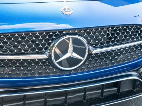 Used 2024 Mercedes-Benz CLE 300 4MATIC Coupe image 6