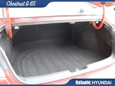 Used 2023 Hyundai Elantra Limited FWD image 16