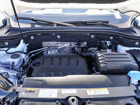 New 2026 Volkswagen Atlas Cross Sport SE AWD/4WD image 13