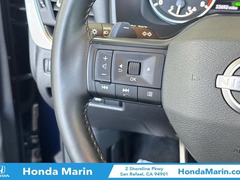 Used 2025 Nissan Rogue SV FWD image 29
