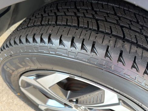 Used 2024 Hyundai Tucson Limited AWD/4WD image 45