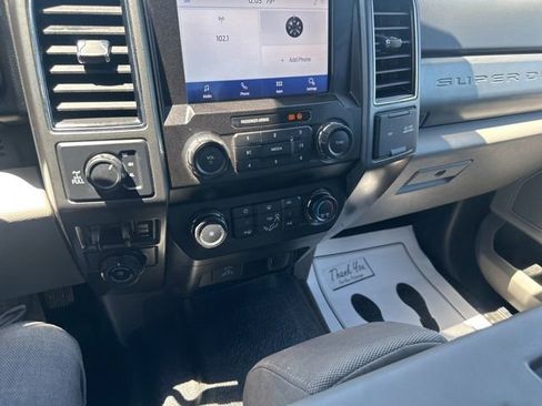 Used 2022 Ford F350 XLT w/ XLT Premium Package AWD/4WD image 35