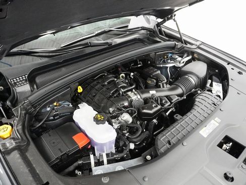 New 2025 Jeep Grand Cherokee L Overland w/ Advanced Protech Group III image 9