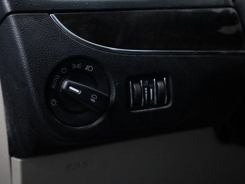 Used 2012 Chrysler Town & Country Touring w/ Entertainment Group #1 image 13