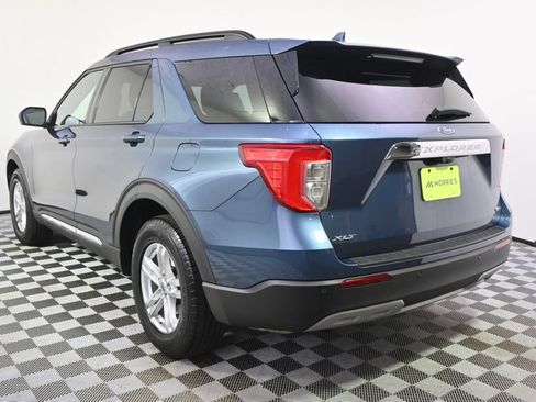 Used 2020 Ford Explorer XLT w/ Equipment Group 202A AWD/4WD image 4