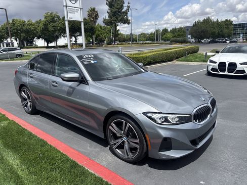 Used 2023 BMW 330i Sedan RWD image 2