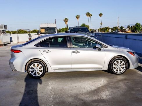 Used 2021 Toyota Corolla LE w/ Carpet Mat Package (TMS) FWD image 13
