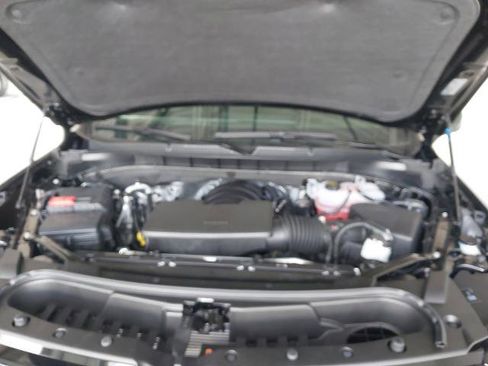 New 2026 Chevrolet Suburban LS image 30