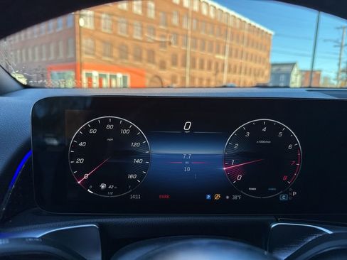 New 2026 Mercedes-Benz GLB 250 4MATIC image 19