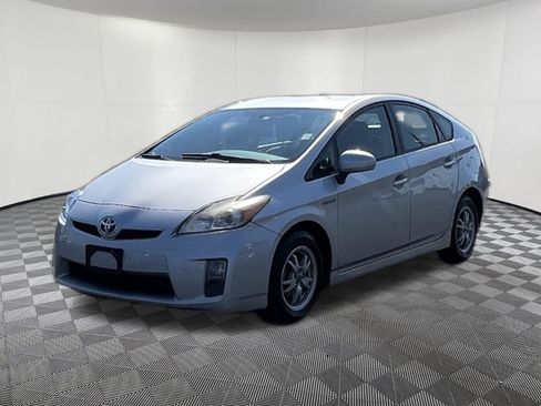 Used 2010 Toyota Prius Three FWD image 3