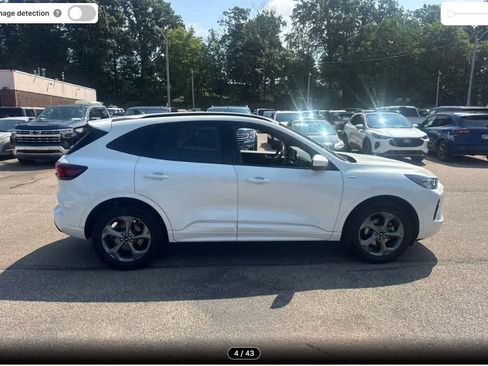 Used 2023 Ford Escape ST-Line Select w/ Tech Pack #2 AWD/4WD image 4