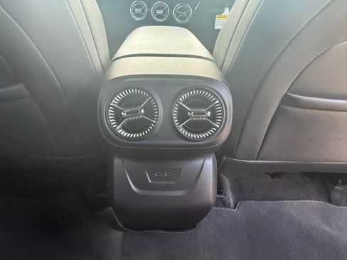 Used 2024 Chevrolet Blazer EV LT AWD/4WD image 17