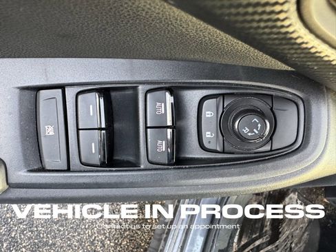 Used 2024 Subaru Crosstrek 2.0i Premium image 11