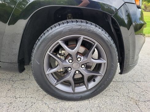 Used 2019 Jeep Grand Cherokee Limited X AWD/4WD image 32