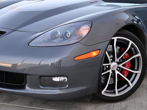 Used 2013 Chevrolet Corvette 427 w/ 1SC Preferred Equipment Group RWD image 41