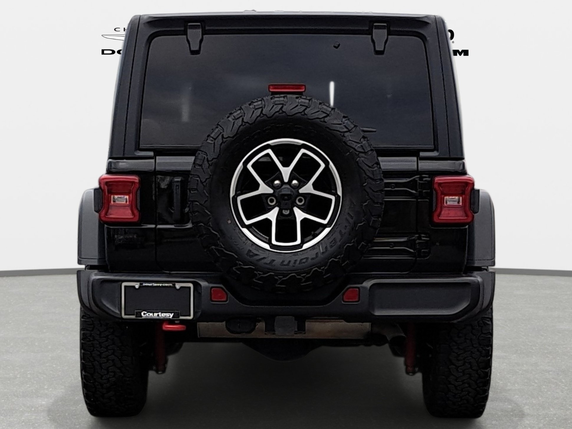 Certified 2024 Jeep Wrangler Unlimited Rubicon w/ Technology Group AWD/4WD image 5