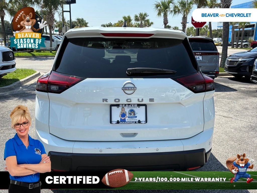 Used 2024 Nissan Rogue S FWD image 6