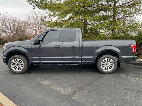 Used 2017 Ford F150 XL w/ Equipment Group 101A Mid image 3