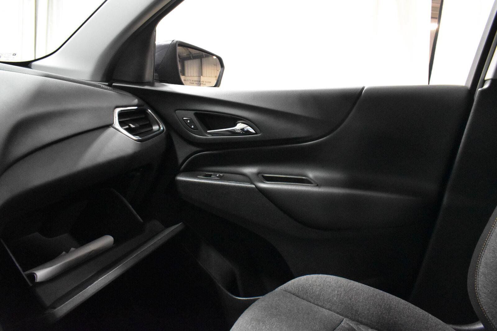 Used 2023 Chevrolet Equinox LT FWD image 18