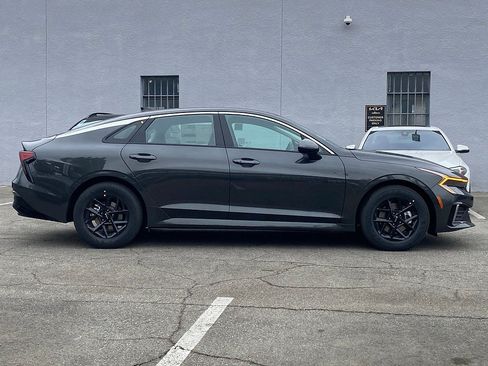 New 2026 Kia K5 LXS FWD image 2
