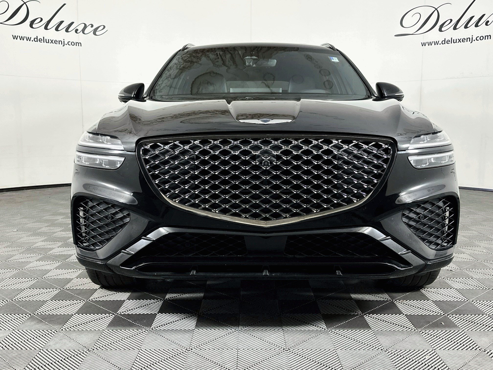 Used 2024 Genesis GV70 3.5T Sport w/ Sport Prestige Package AWD/4WD image 2