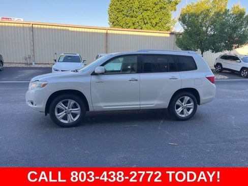 Used 2010 Toyota Highlander Limited AWD/4WD image 40