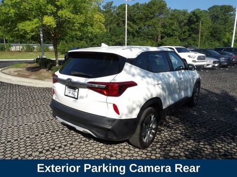 Used 2021 Kia Seltos LX AWD/4WD image 6